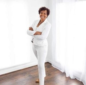 Meet your Posher, Rae